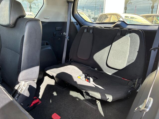 MITSUBISHI OUTLANDER 2.2 TDI AUTO 4X4 SPANISH LHD IN SPAIN 165000 MILES 7 SEATS 2010